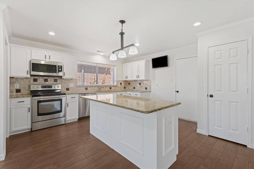 3609 Redstart Drive, Mesquite, TX 75181 3609 Redstart Drive, Mesquite, TX 75181