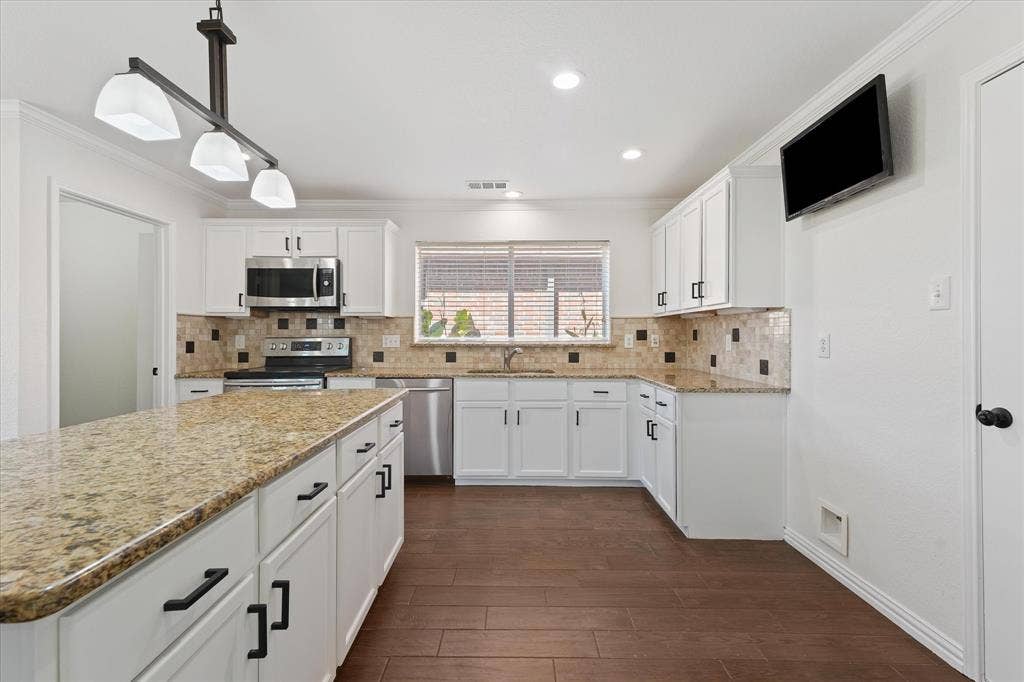 3609 Redstart Drive, Mesquite, TX 75181 3609 Redstart Drive, Mesquite, TX 75181