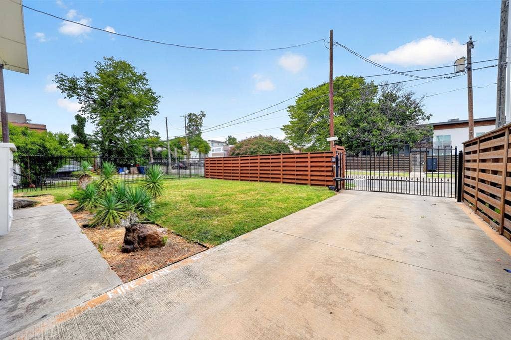 1417 Bennett Avenue, #B, Dallas, TX 75206 1417 Bennett Avenue, #B, Dallas, TX 75206