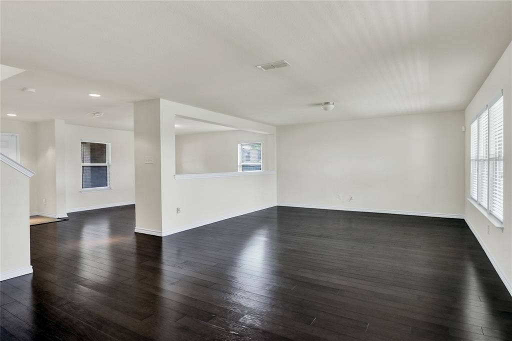 728 Snapdragon Lane, DeSoto, TX 75115 728 Snapdragon Lane, DeSoto, TX 75115