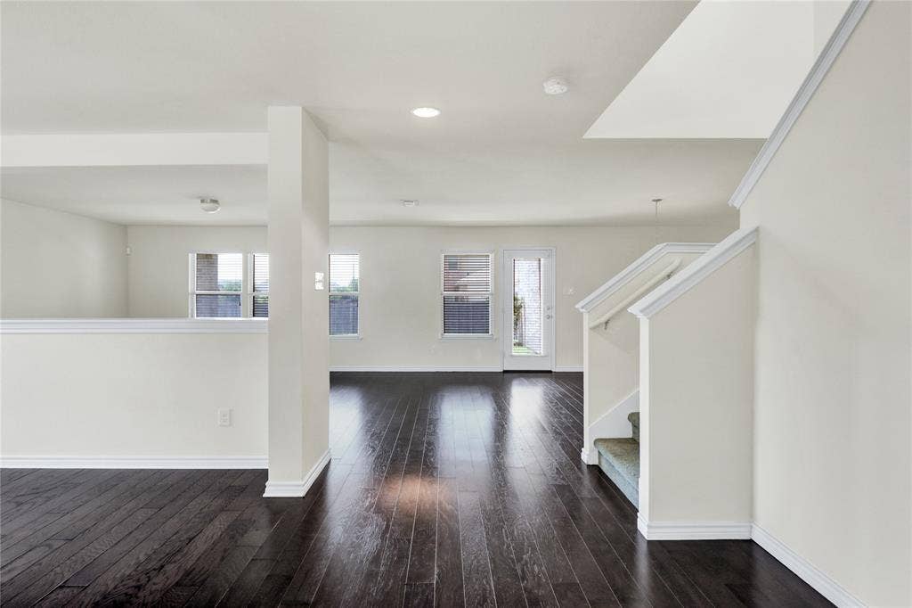 728 Snapdragon Lane, DeSoto, TX 75115 728 Snapdragon Lane, DeSoto, TX 75115