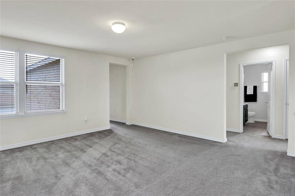 728 Snapdragon Lane, DeSoto, TX 75115 Family room usptairs