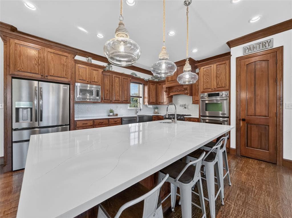 11730 Caddo Creek Drive, Lavon, TX 75166