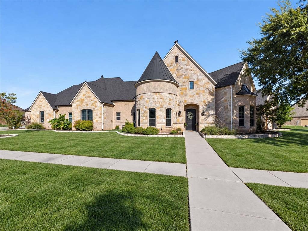 11730 Caddo Creek Drive, Lavon, TX 75166