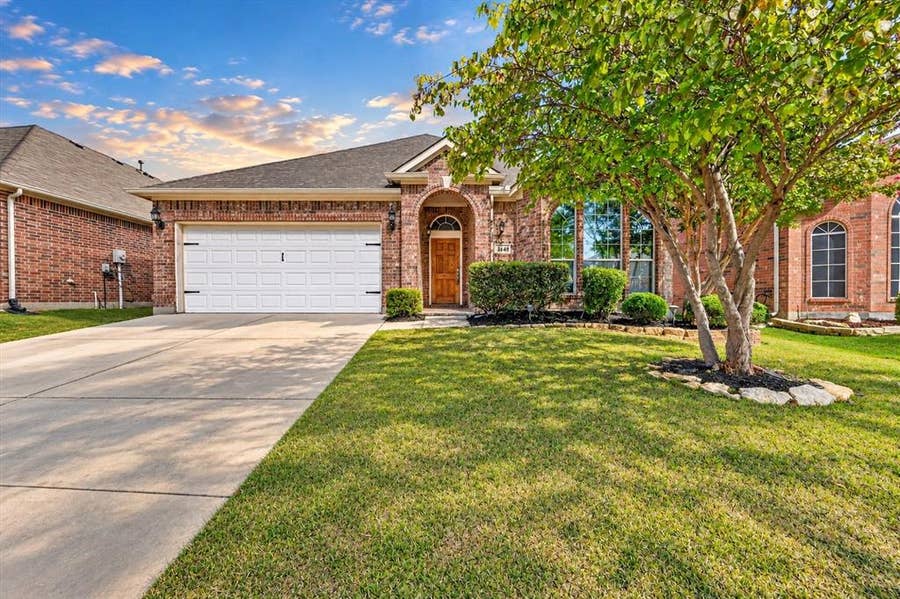 Property photo for 2745 Cedar Ridge Lane, Fort Worth, TX