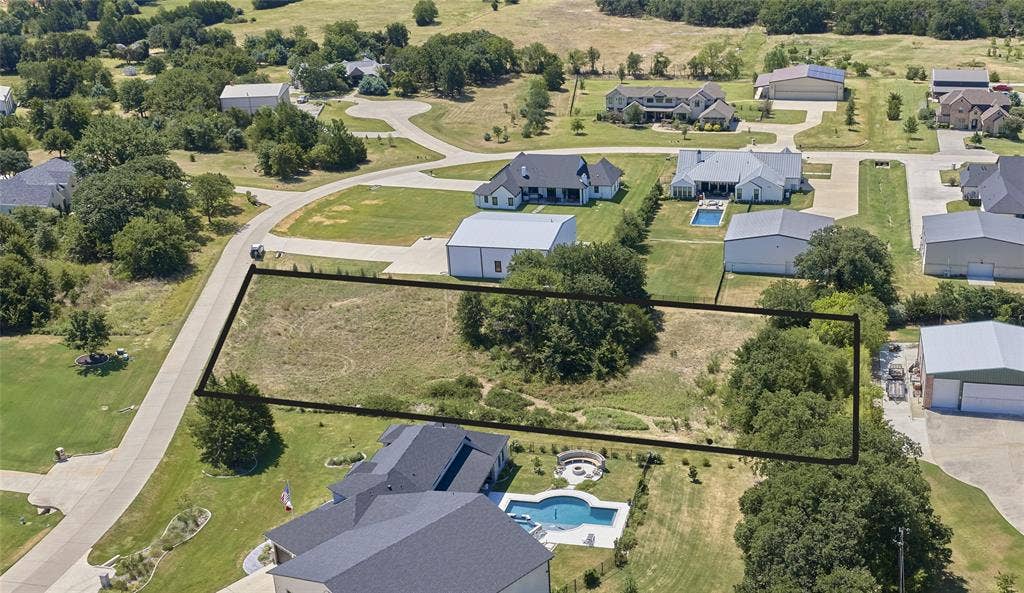158 Hidden Valley Airpark, Shady Shores, TX 76208