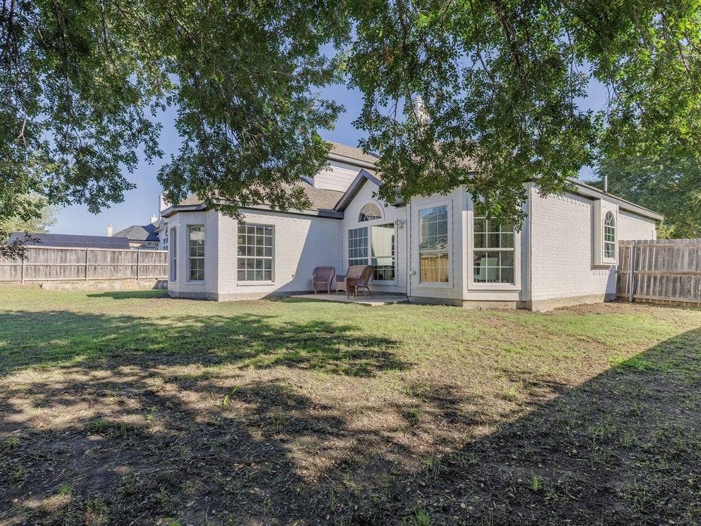 2807 Saint Maria Drive, Mansfield, TX 76063 2807 Saint Maria Drive, Mansfield, TX 76063