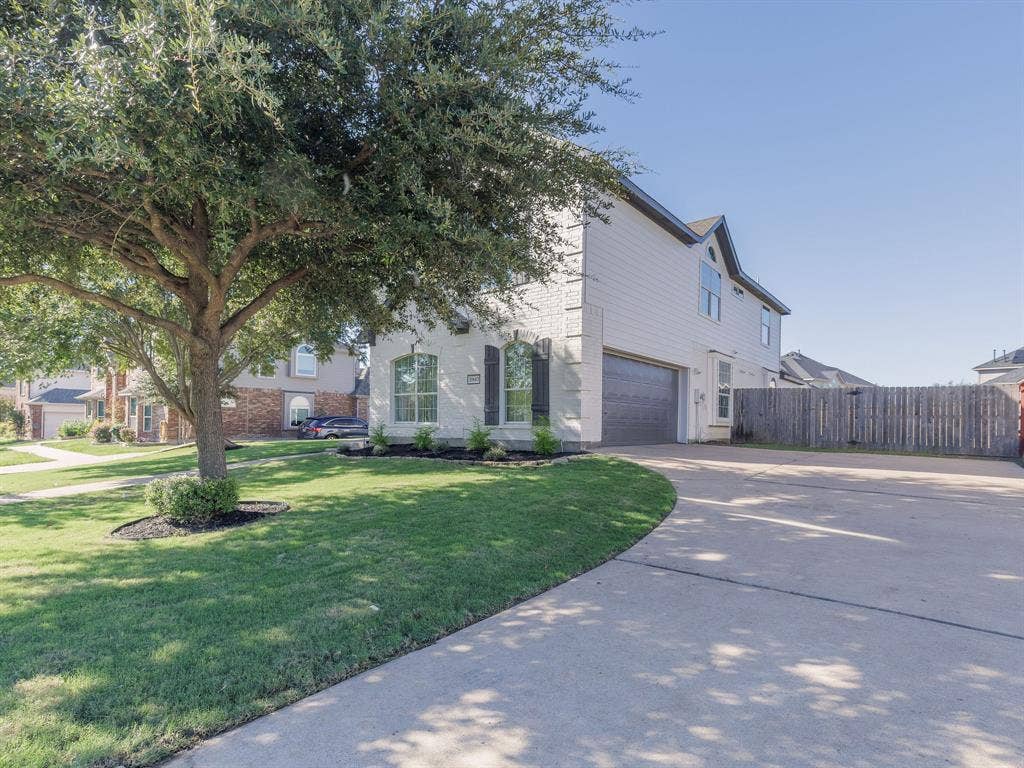 2807 Saint Maria Drive, Mansfield, TX 76063 2807 Saint Maria Drive, Mansfield, TX 76063