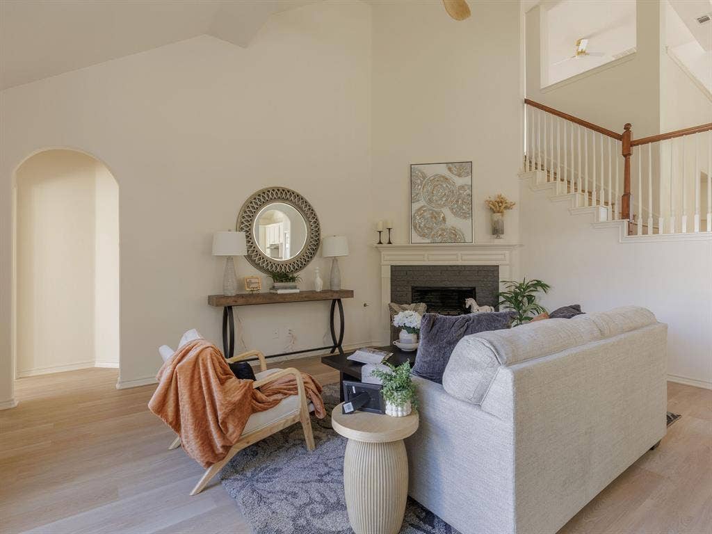 2807 Saint Maria Drive, Mansfield, TX 76063 2807 Saint Maria Drive, Mansfield, TX 76063