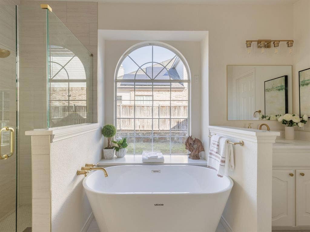 2807 Saint Maria Drive, Mansfield, TX 76063 2807 Saint Maria Drive, Mansfield, TX 76063