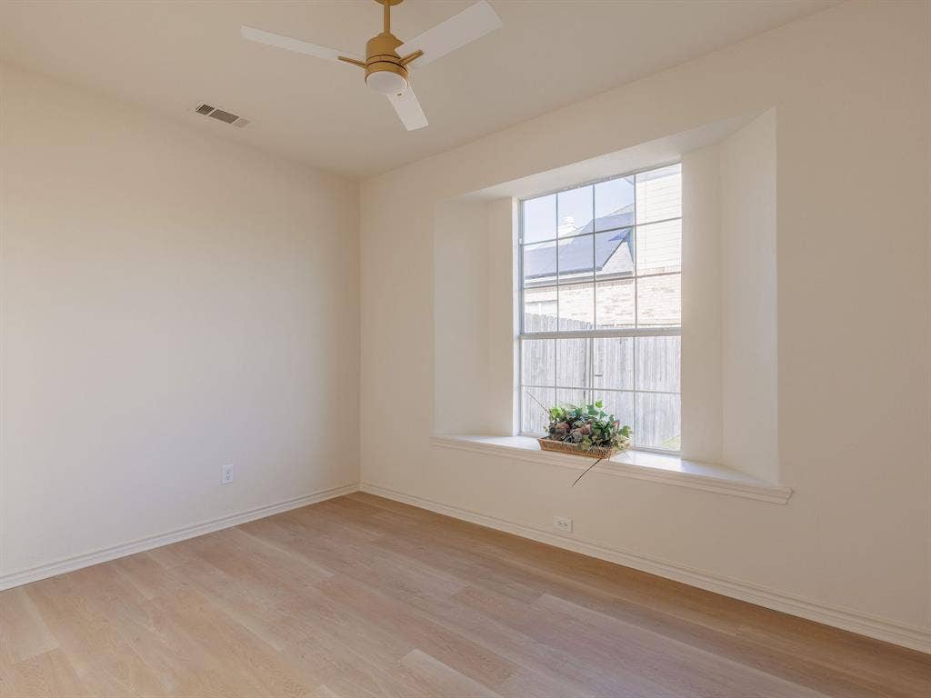 2807 Saint Maria Drive, Mansfield, TX 76063 2807 Saint Maria Drive, Mansfield, TX 76063