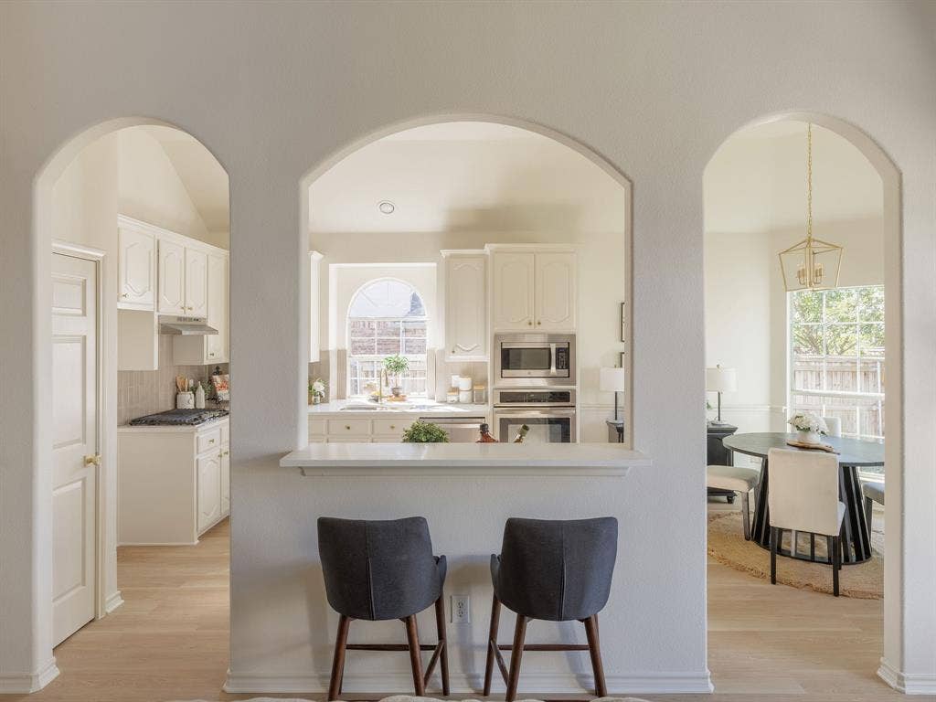 2807 Saint Maria Drive, Mansfield, TX 76063 2807 Saint Maria Drive, Mansfield, TX 76063
