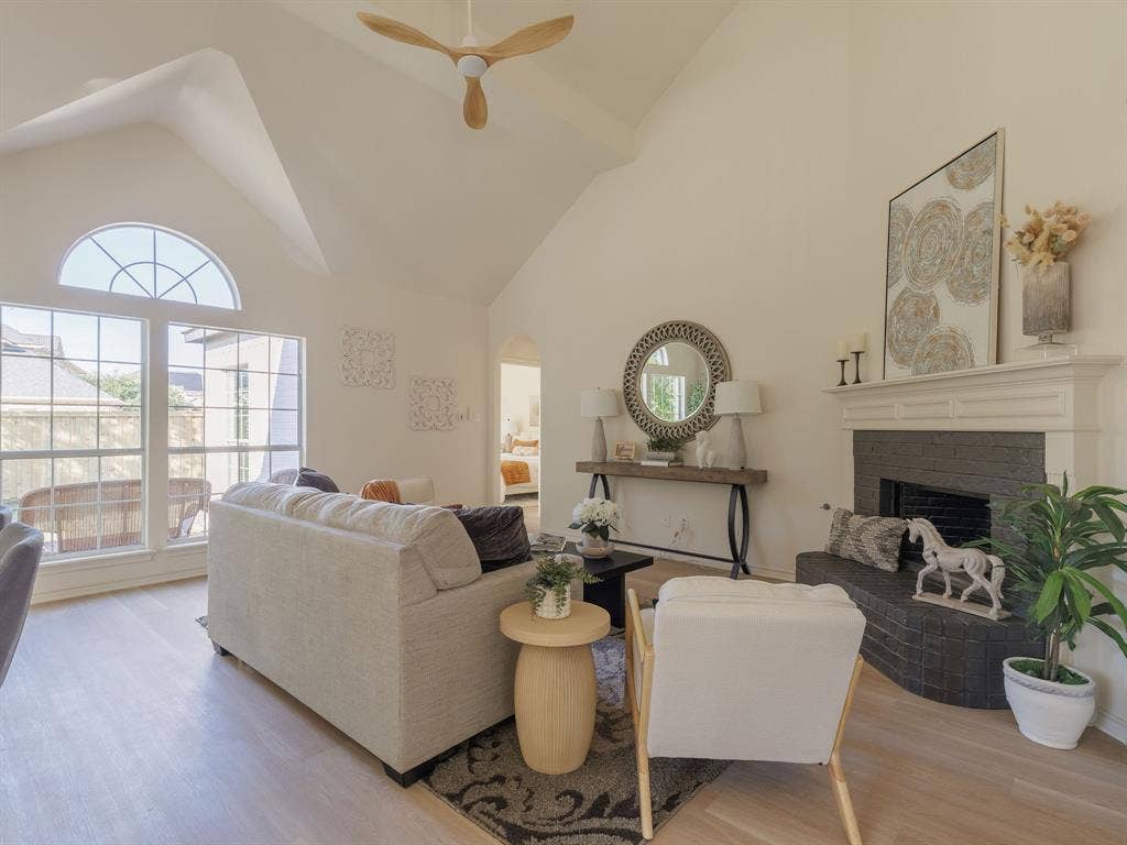2807 Saint Maria Drive, Mansfield, TX 76063 2807 Saint Maria Drive, Mansfield, TX 76063