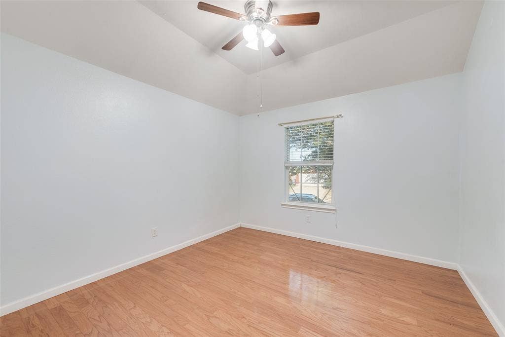 3315 Choir Street, Dallas, TX 75237 3315 Choir Street, Dallas, TX 75237
