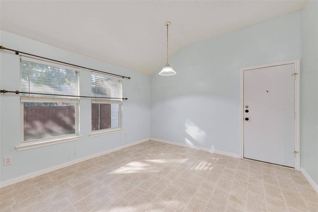 3315 Choir Street, Dallas, TX 75237 3315 Choir Street, Dallas, TX 75237