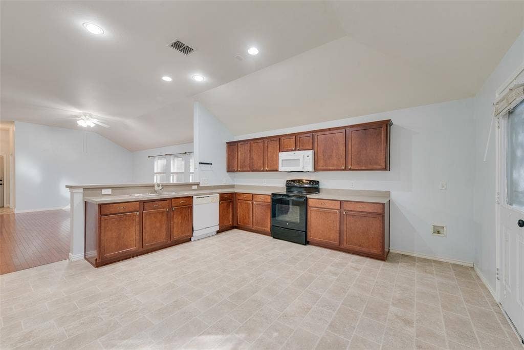 3315 Choir Street, Dallas, TX 75237 3315 Choir Street, Dallas, TX 75237