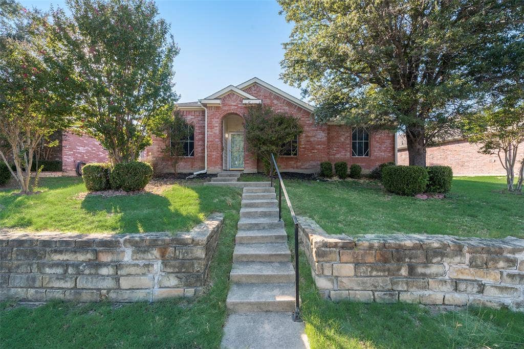 3315 Choir Street, Dallas, TX 75237 3315 Choir Street, Dallas, TX 75237