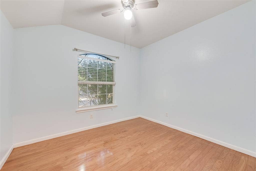 3315 Choir Street, Dallas, TX 75237 3315 Choir Street, Dallas, TX 75237