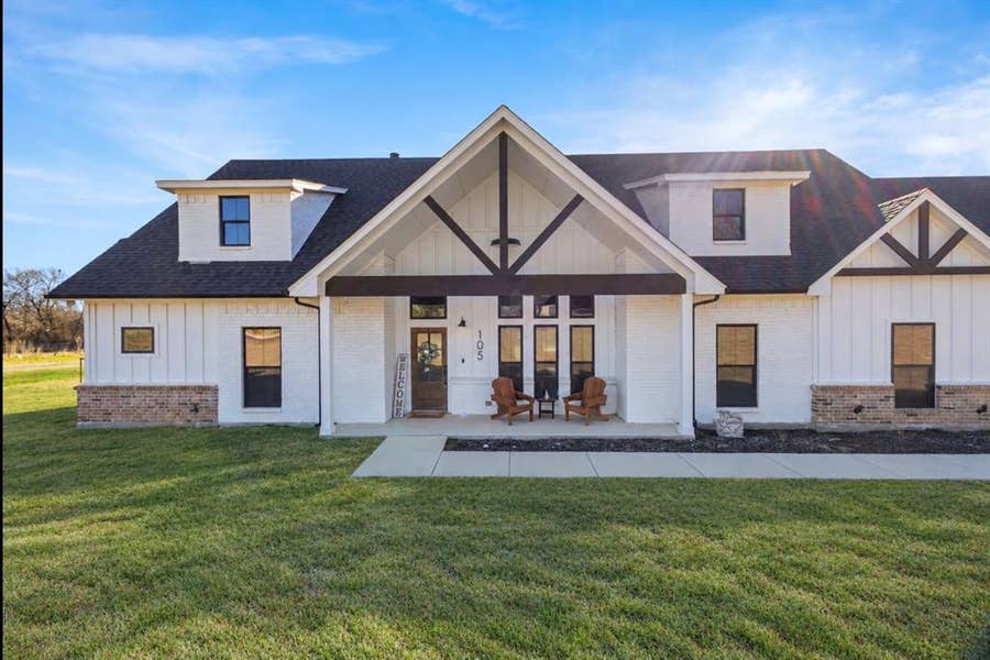 Property photo for 105 Proctor Lane, Decatur, TX