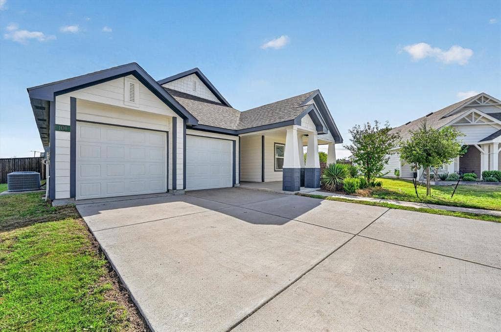106 N Island Drive, Terrell, TX 75160 106 N Island Drive, Terrell, TX 75160