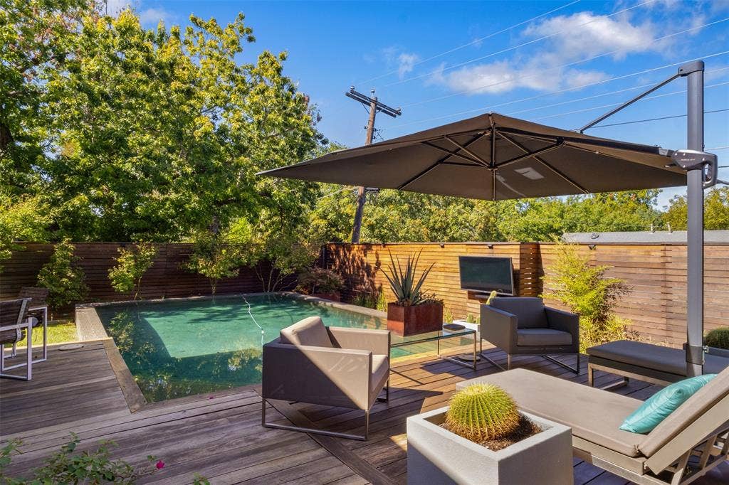 9745 Wisterwood Drive, Dallas, TX 75238 9745 Wisterwood Drive, Dallas, TX 75238