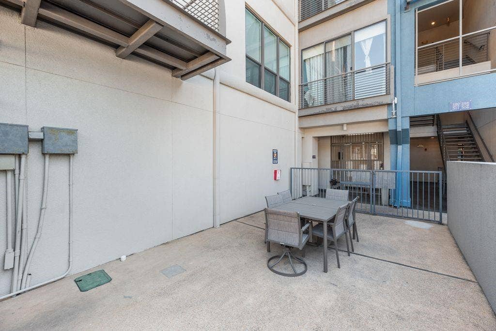 4414 Cedar Springs Road, #318, Dallas, TX 75219