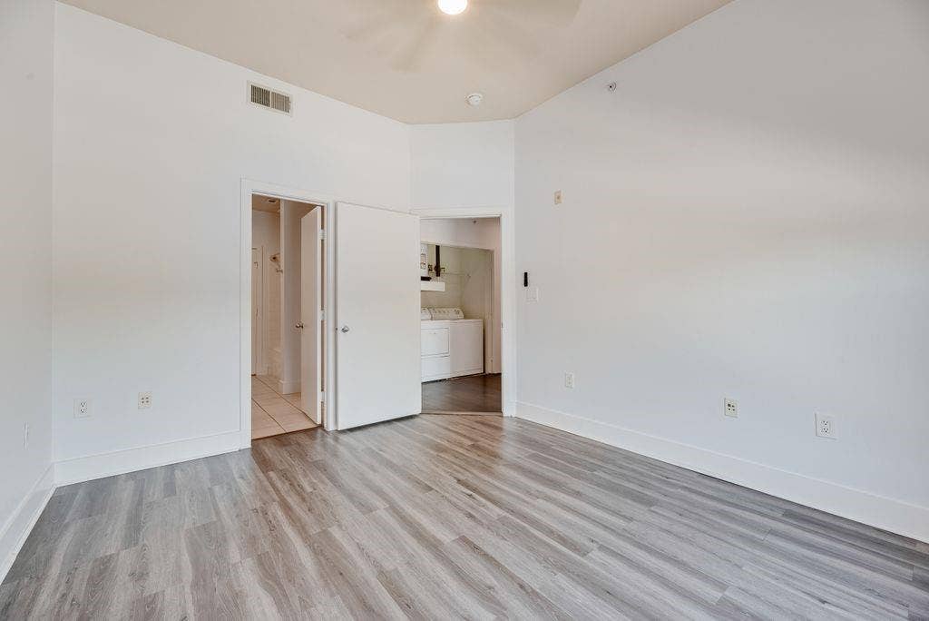 4414 Cedar Springs Road, #318, Dallas, TX 75219
