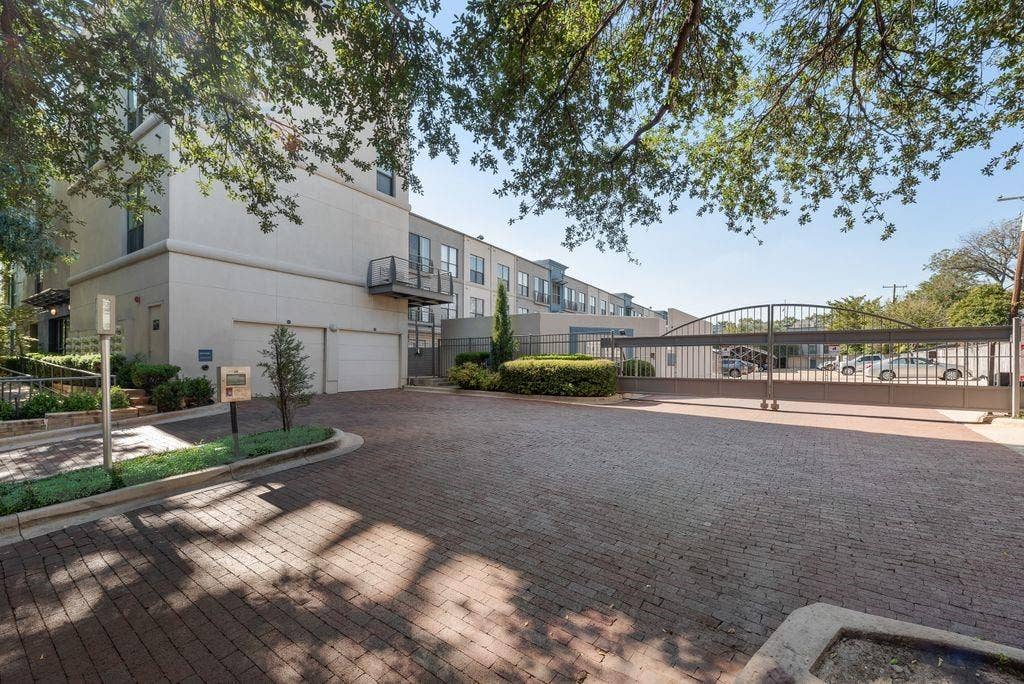 4414 Cedar Springs Road, #318, Dallas, TX 75219