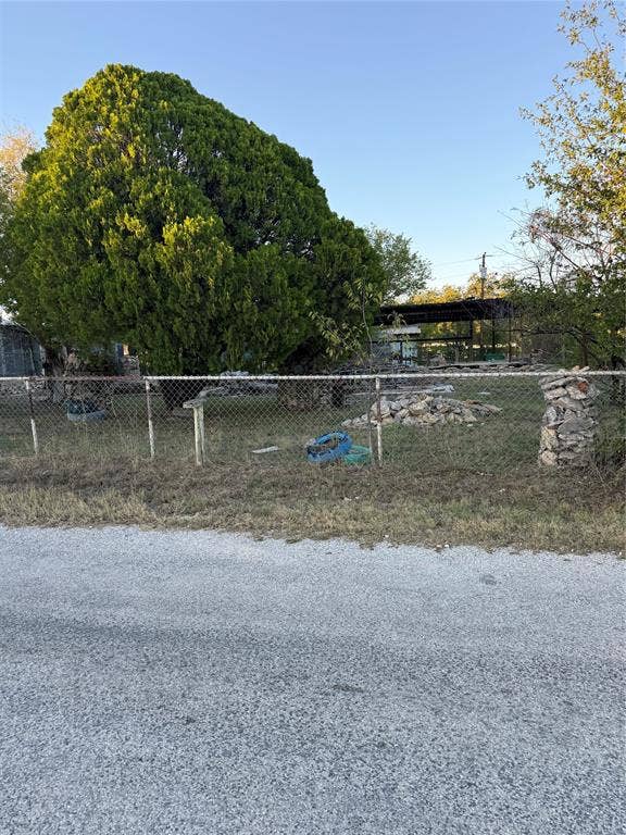 802 W Elm Street, Dublin, TX 76446 802 W Elm Street, Dublin, TX 76446