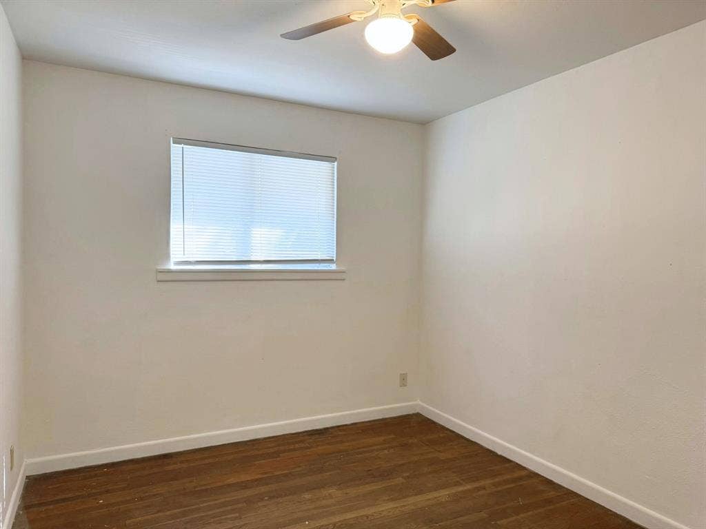 204 E 6th Street, Tolar, TX 76476 204 E 6th Street, Tolar, TX 76476