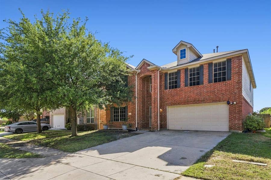 Property photo for 8745 Golden Sunset Trail, Fort Worth, TX