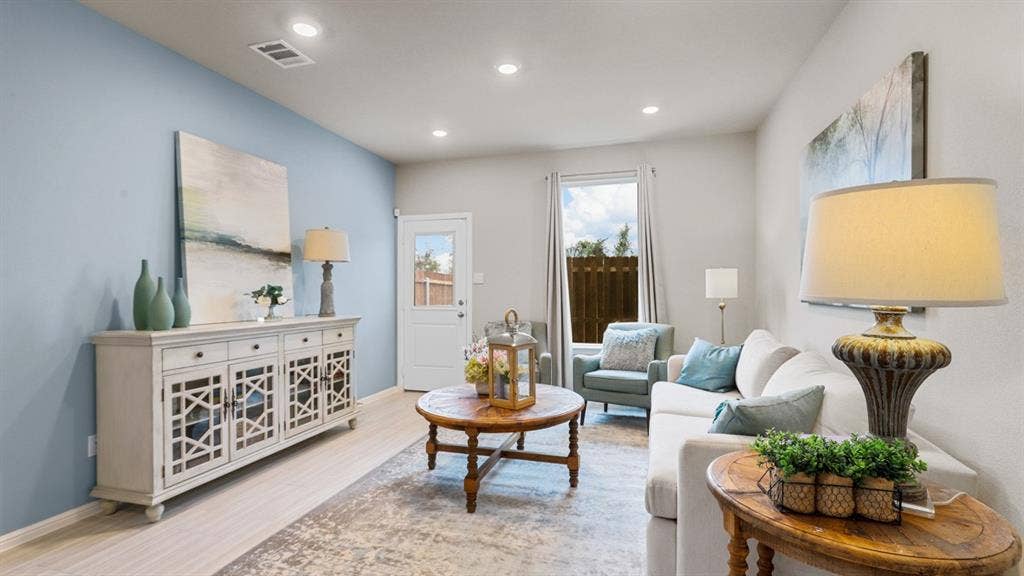 2920 MAPLE ORCHARD Lane, Fort Worth, TX 76140