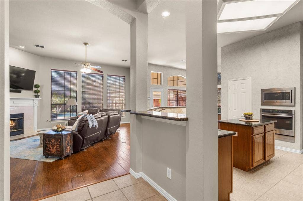 2709 Lake Ville Lane, Flower Mound, TX 75022