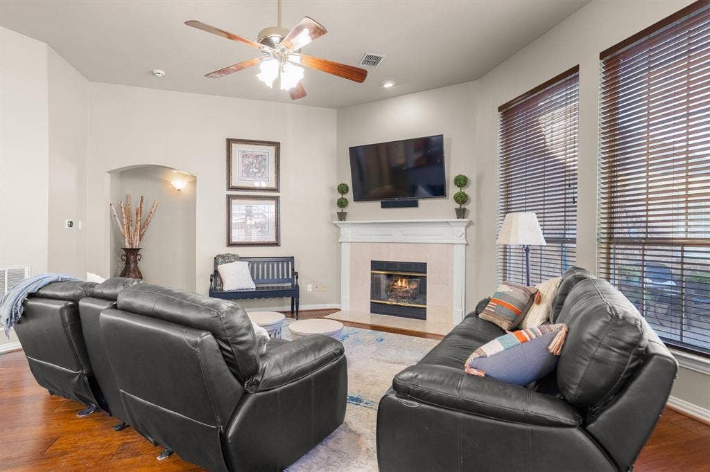 2709 Lake Ville Lane, Flower Mound, TX 75022