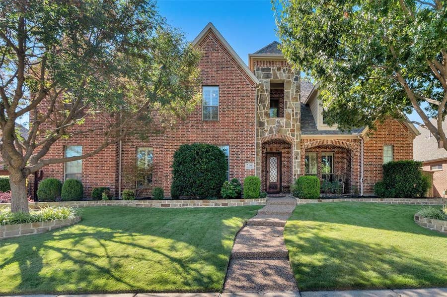 Property photo for 519 Pheasant Run Drive, Murphy, TX