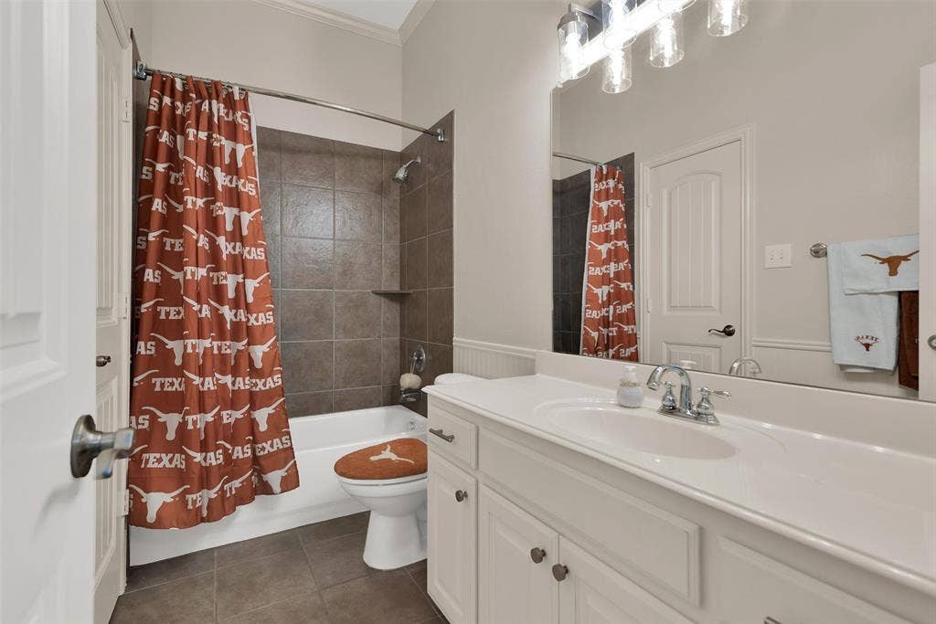 upstairs bathroom