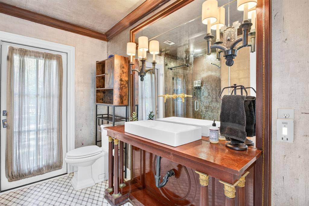 3804 Overton Park Drive W, Fort Worth, TX 76109