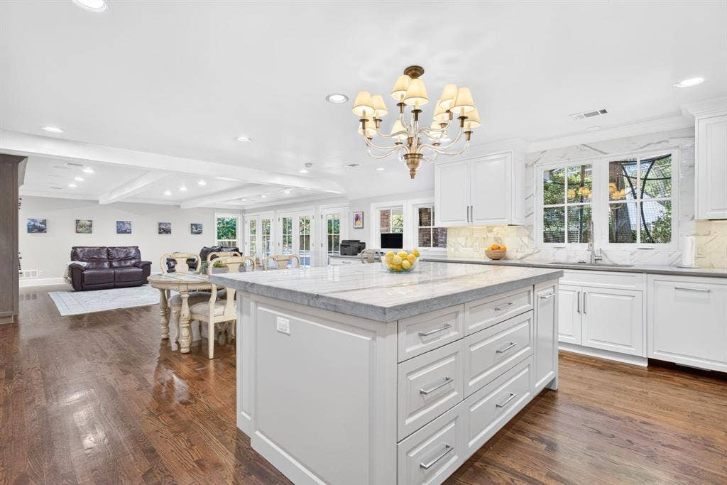 3804 Overton Park Drive W, Fort Worth, TX 76109