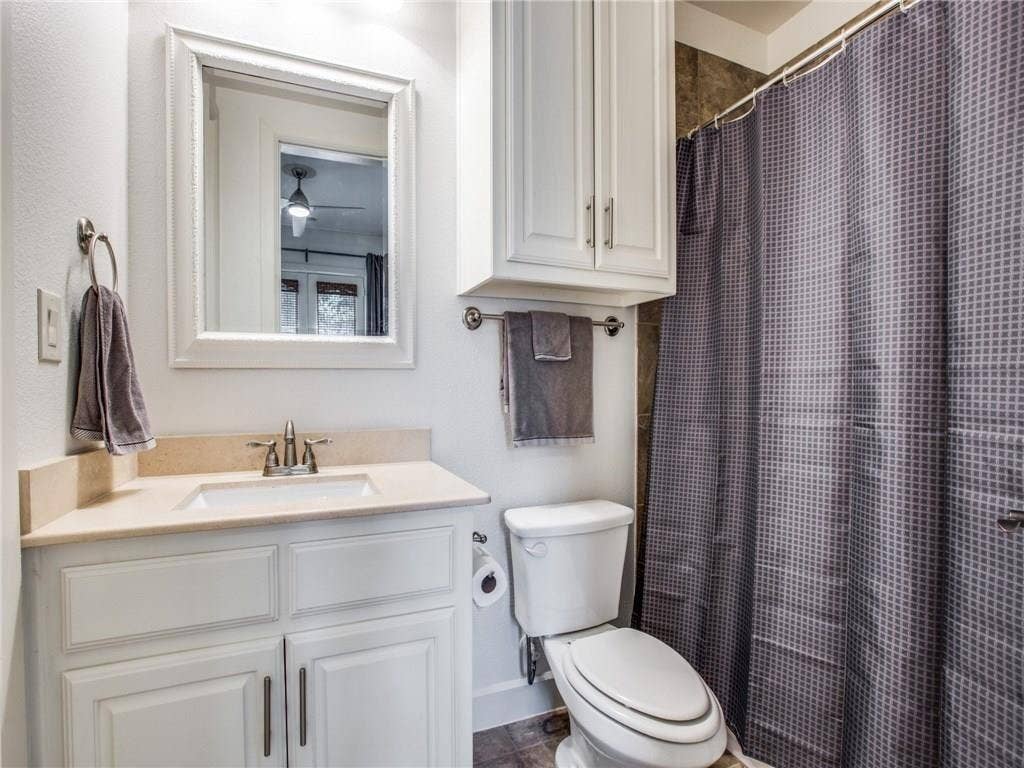 5034 Meridian Lane, Addison, TX 75001 5034 Meridian Lane, Addison, TX 75001
