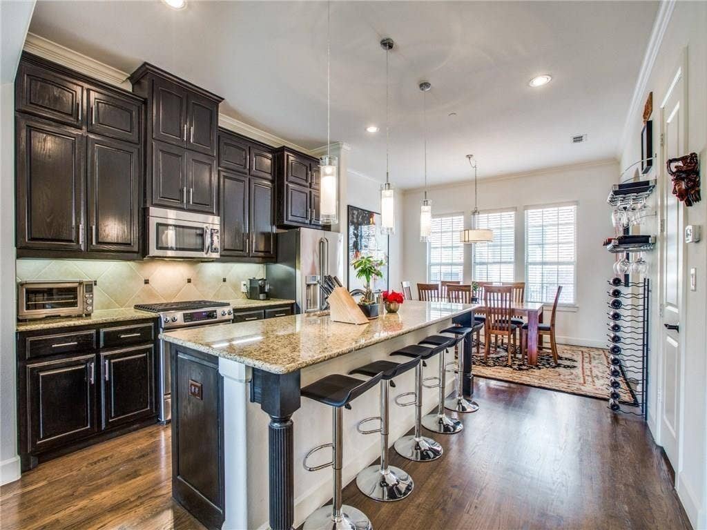 5034 Meridian Lane, Addison, TX 75001 5034 Meridian Lane, Addison, TX 75001