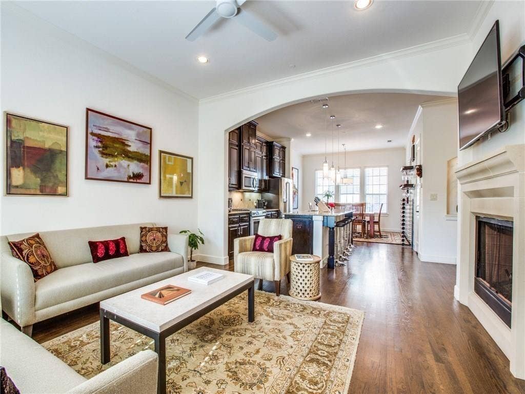 5034 Meridian Lane, Addison, TX 75001 5034 Meridian Lane, Addison, TX 75001