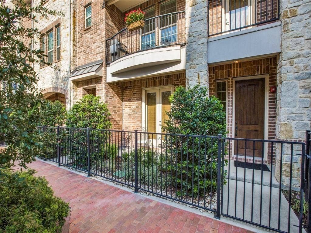 5034 Meridian Lane, Addison, TX 75001 5034 Meridian Lane, Addison, TX 75001