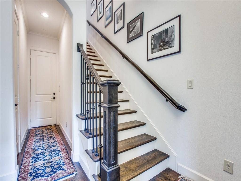5034 Meridian Lane, Addison, TX 75001 5034 Meridian Lane, Addison, TX 75001