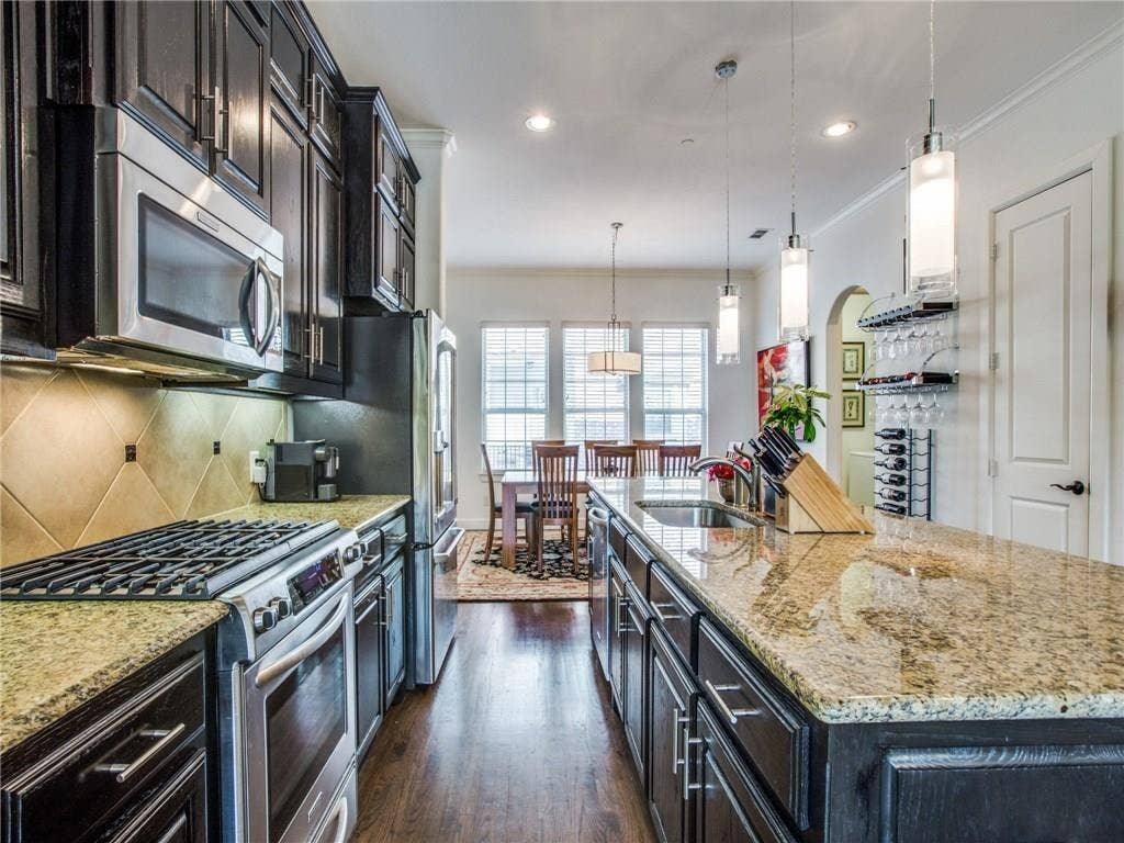 5034 Meridian Lane, Addison, TX 75001 5034 Meridian Lane, Addison, TX 75001