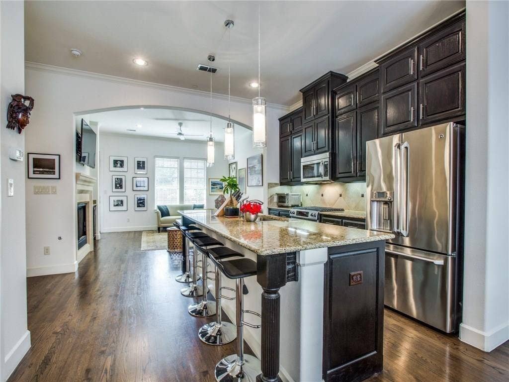 5034 Meridian Lane, Addison, TX 75001 5034 Meridian Lane, Addison, TX 75001