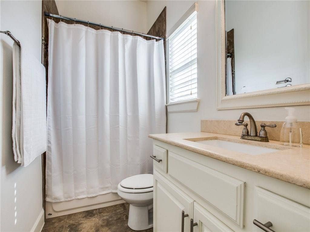 5034 Meridian Lane, Addison, TX 75001 5034 Meridian Lane, Addison, TX 75001