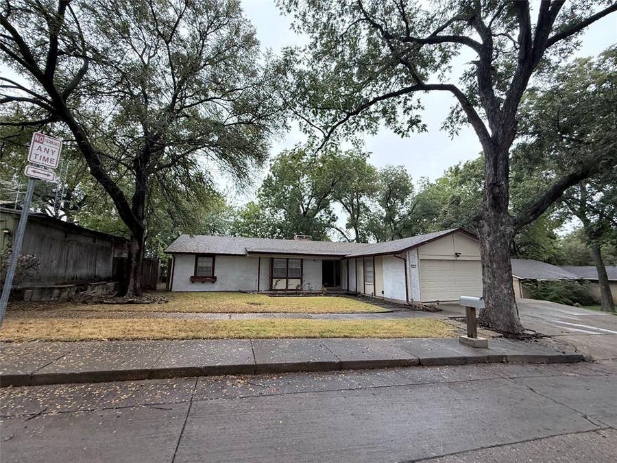 Property photo for 3 Eastlane Place, Plano, TX