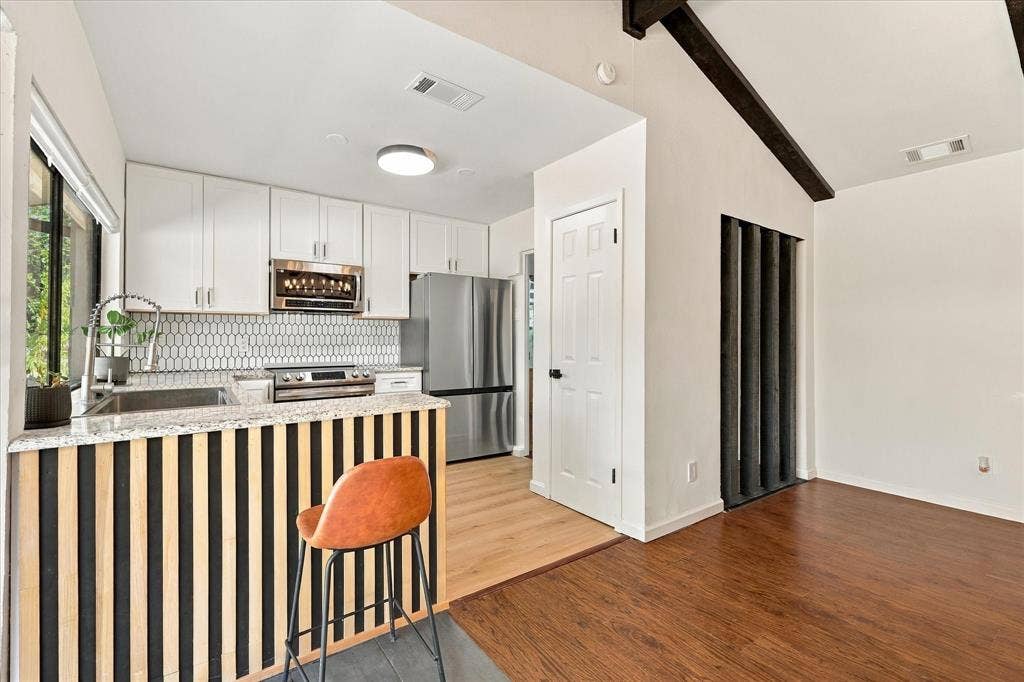 3 Eastlane Place, Plano, TX 75074 3 Eastlane Place, Plano, TX 75074