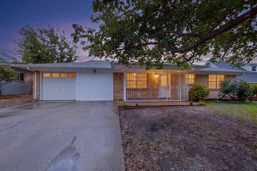 Property photo for 5451 Lubbock Avenue, Fort Worth, TX
