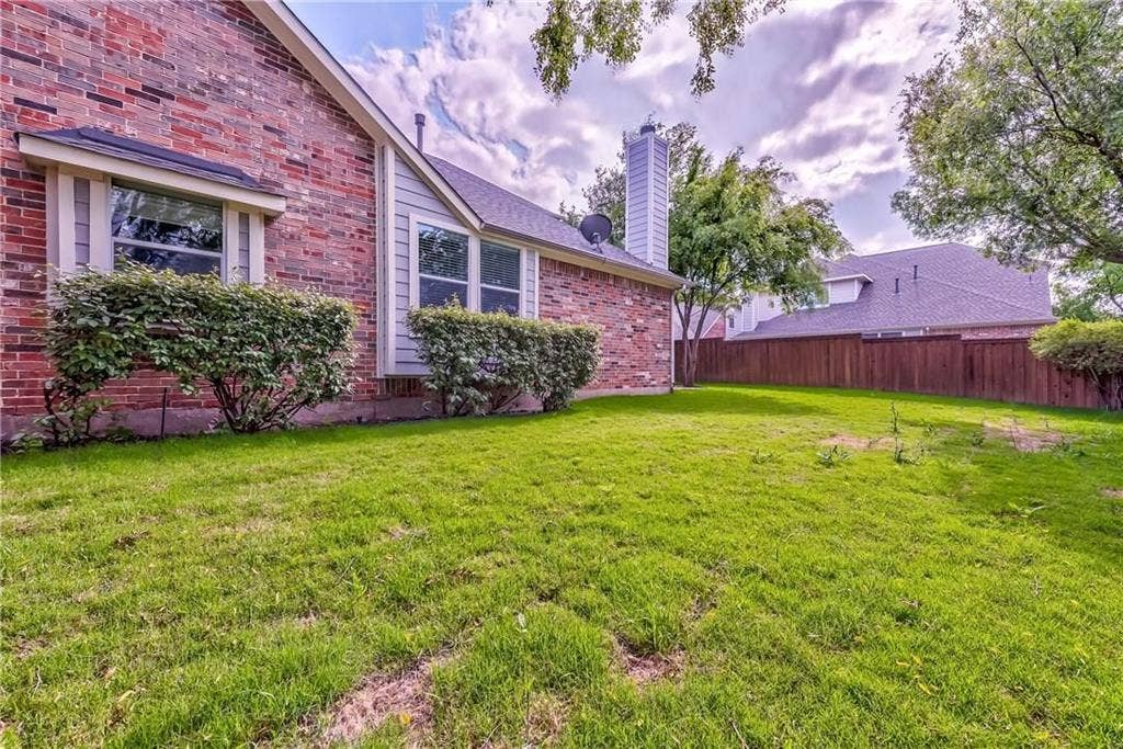 2300 Reston Drive, McKinney, TX 75072 View of yard